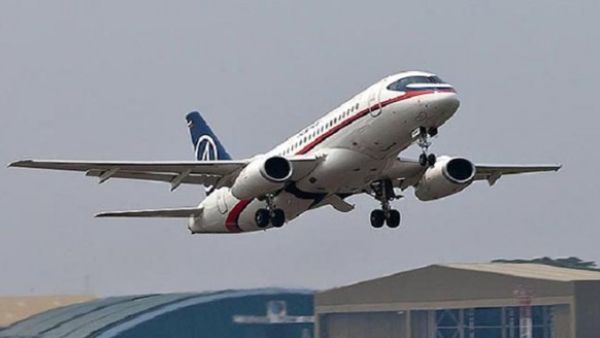 صاروخ كاد أن يصيب طائرة ركاب بريطانية، أثناء اقترابها من منتجع شرم الشيخ المصري