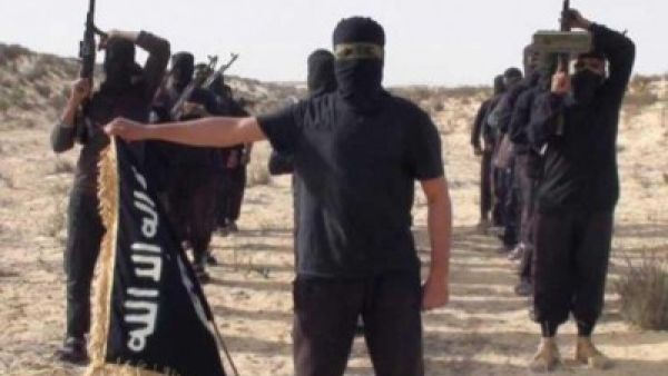 مقاتلون من داعش في سيناء