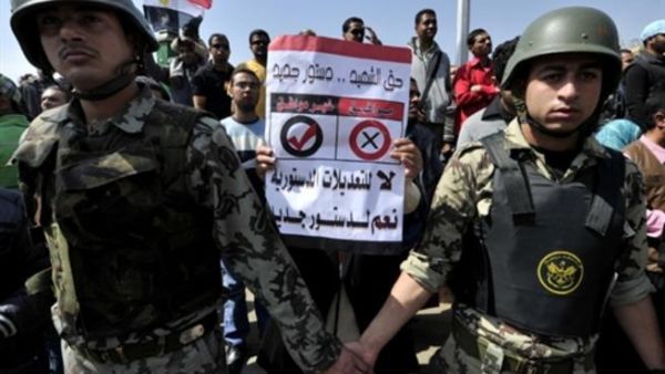 المصريون يصوتون على تسعة تعديلات في الدستور