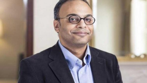  الصحفي المصري حسام بهجت