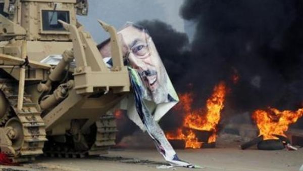 قالت السلطات المصرية إن 235 شخصا قتلوا واصيب أكثر من 2000 