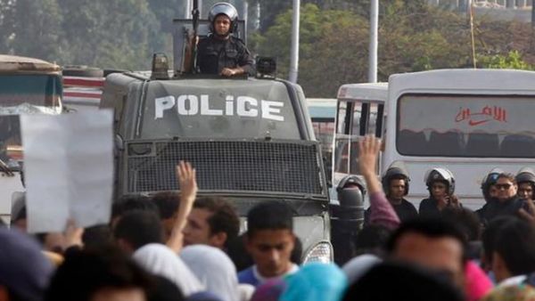 Police brutality played a large role in recent historical government turnovers in Egypt. [dw]