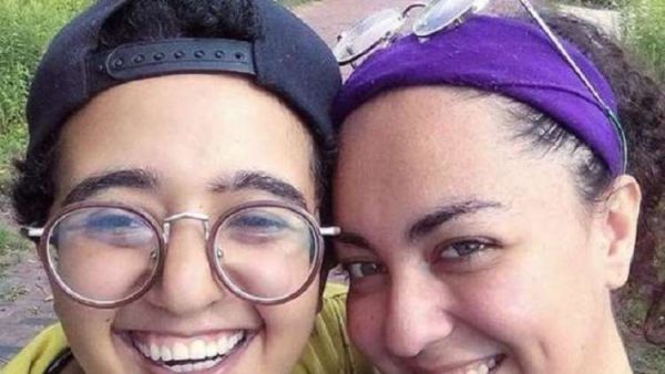 المثليتان نوران الجندي وميرال مختار