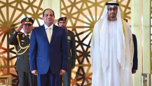 الشيخ محمد بن زايد آل نهيان، ولي عهد أبوظبي .. كان في وداع السيسي 