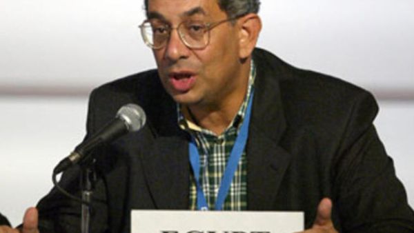  وزير المالية السابق يوسف بطرس غالي