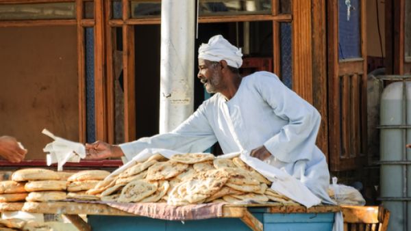 Bread seller in Hurghada. (Shutterstock/Sergei Butorin)