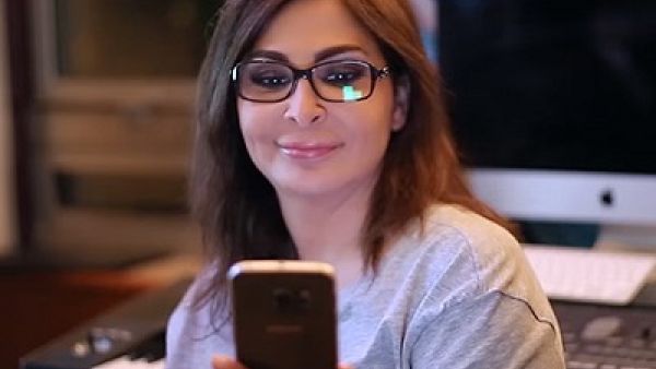 لمن غردت إليسا كلمة (أحبك)؟