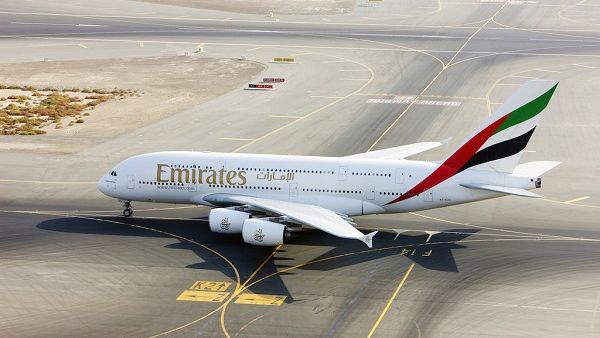 طيران الإمارات تعلن عن عزمها تشغيل طائرة الإيرباص A380 لمرة واحدة فقط إلى مطار البحرين الدولي وذلك لمشاركة المملكة احتفالاتها باليوم الوطني السادس والأربعين طيران الإمارات تعلن عن عزمها تشغيل طائرة الإيرباص A380 لمرة واحدة فقط إلى مطار البحرين الدولي وذلك لمشاركة المملكة احتفالاتها باليوم الوطني السادس والأربعين