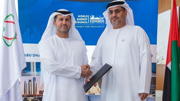 الدكتور مطر النيادي، وكيل وزارة الطاقة والصناعة, المهندس محمد إبراهيم الحمادي الرئيس التنفيذي لمؤسسة الإمارات للطاقة النووية