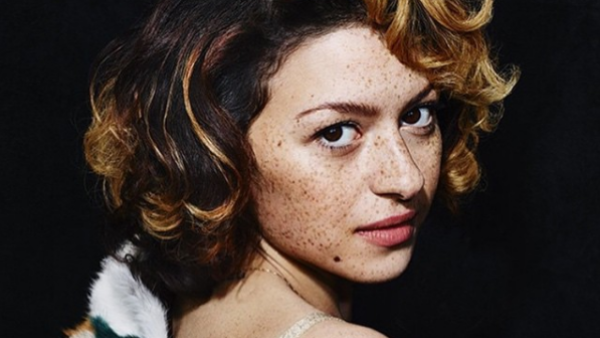 Alia was born and raised in the US by an Iraqi father and Norwegian-Irish-Italian mother. (Instagram/Alia Shawkat)