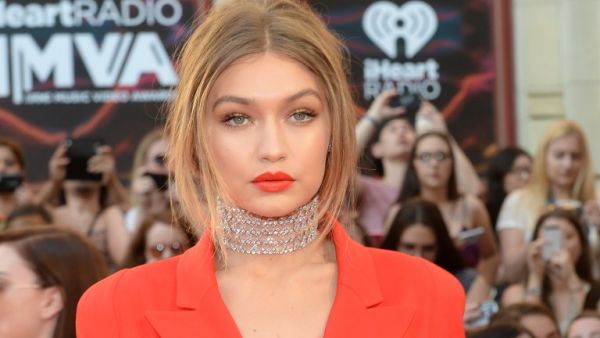 Gigi perfects her pout on the red carpet before the iHeartRadio Much Music Awards ceremony in Tornoto, Canada. (AFP/Sonia Recchia)