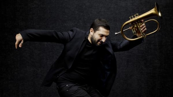 The 35-year-old French-Lebanese composer paid tribute to Om Kalthoum, whom he called an icon of women's empowerment.  (Starticket.ch)