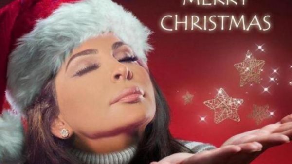 إليسا تعايد جمهورها بعيد الميلاد 
