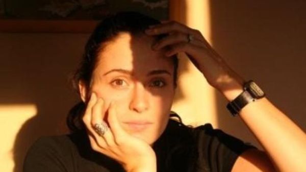 الممثلة التركية جيداء ديوانجي "رفيف" في نساء حائرات