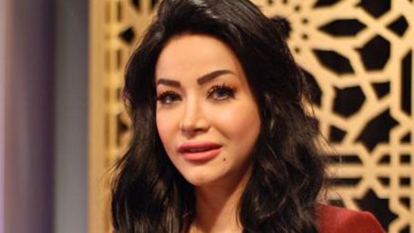 الاعلامية لجين عمران