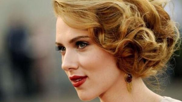 Scarlett Johansson's a philanthropist too, who knew?! (Image: Twitter)