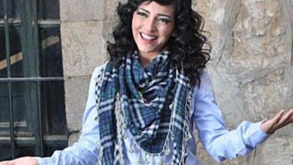 النجمة السورية امل عرفة