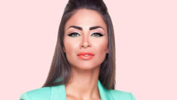 الفنانة دوللي شاهين