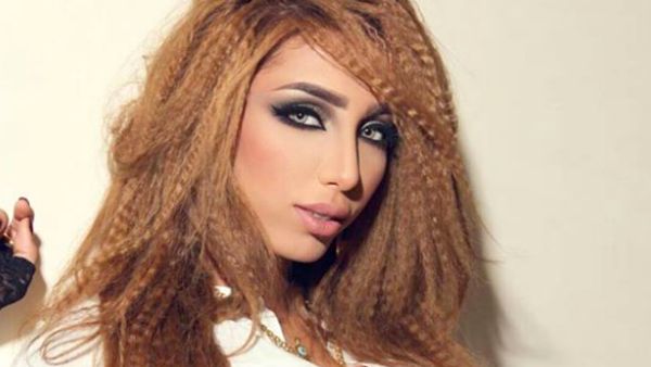الفنانة دنيا بطمة