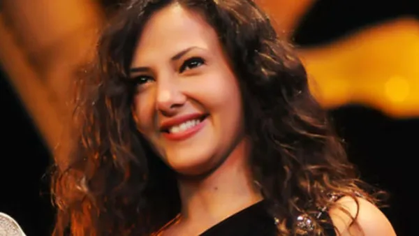 الفنانة دنيا سميرغانم