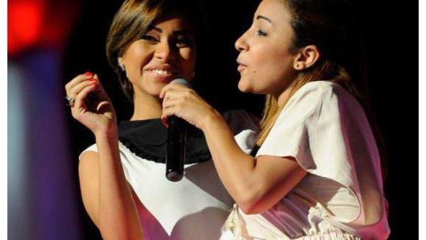 شيرين تغازل متسابقي The Voice