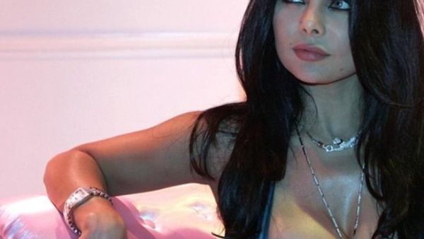 الفنانة اللبنانية هيفاء وهبي