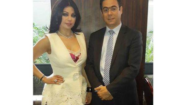 Haifa Wehbe with Minister of Telecommunication Mr. Nicola Sehnaoui at "Don't Text and Drive" press conference. (Image: Facebook)