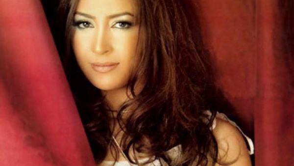 الفنانة المغربية جنات 