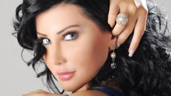 الفنانة جيني أسبر