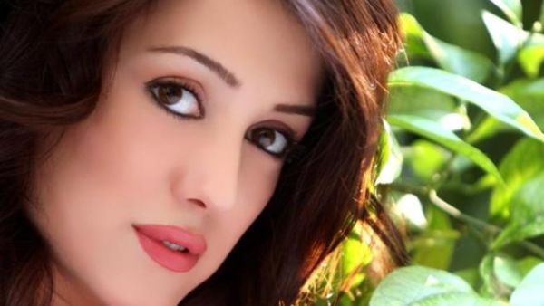 الفنانة السورية المتألقة كندة علوش