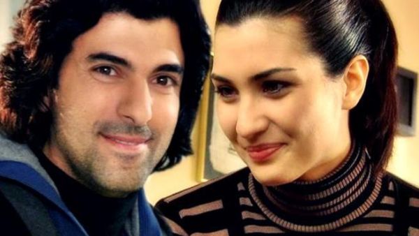 النجم آنجين أكيوريك  "كريم" والنجمة التركية الشهيرة توبا بوكستون "لميس"
