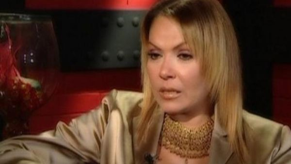 الفنانة لوسي