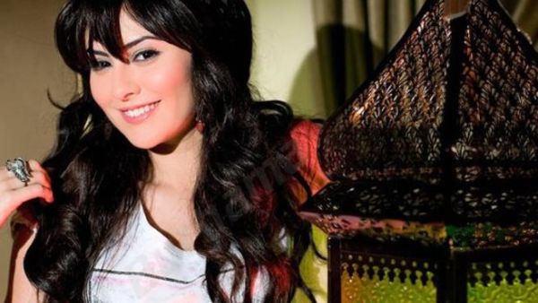 الفنانة الإماراتية مريم حسين