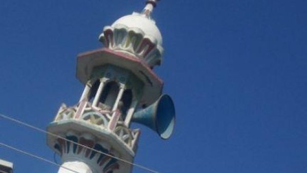 اوقفوا مكبرات صوت المساجد