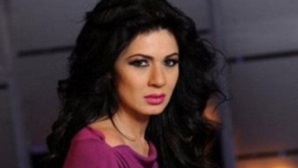 الفنانة نجلاء بدر