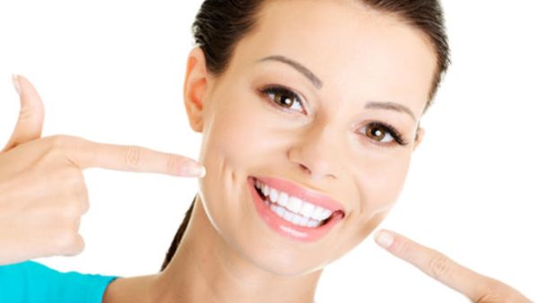 8 أمور قبل الإقدام على تبييض الأسنان...اتبعيها‬‎