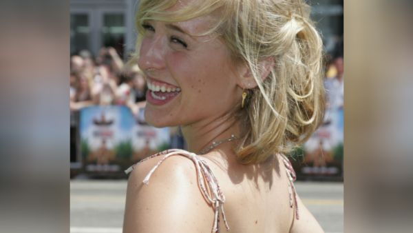 Allison Mack heads a sex cult. (Tinseltown / Shutterstock.com)