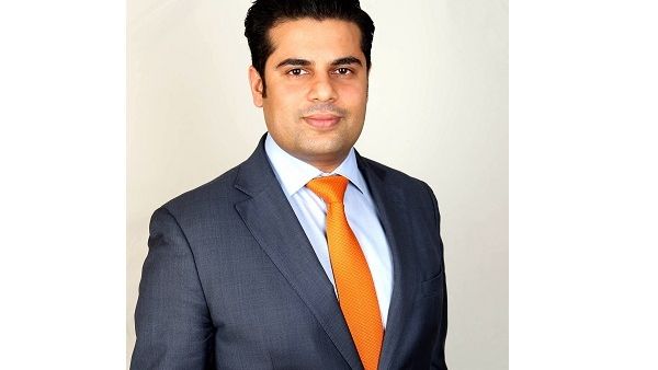 فؤاد طارق خان