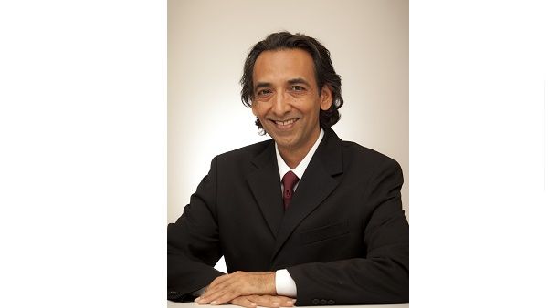 الدكتور محمد رضا بيربهاي الأستاذ بجامعة جورجتاون في قطر الدكتور محمد رضا بيربهاي الأستاذ بجامعة جورجتاون في قطر