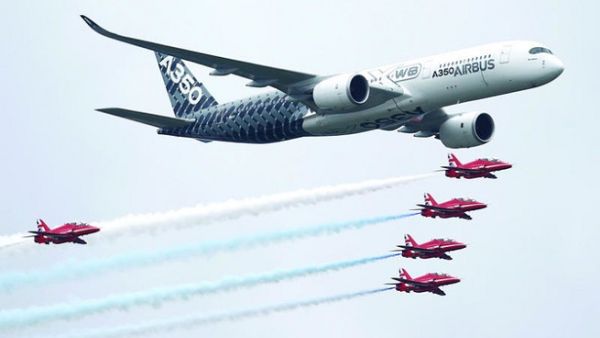 Gulf carriers such as Etihad, Emirates and Qatar Airways are unlikely to materialize, as the region’s carriers continue to take stock after a period of bruising losses. (AFP)