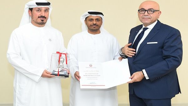 Ghassan Mashal, GM of of EFG, receives recognition award from Nabeel Saleh Al Awlaqi Nabeel Saleh Al Awlaqi, HSE Director at Industrial Development Bureaureco Ghassan Mashal, GM of of EFG, receives recognition award from Nabeel Saleh Al Awlaqi Nabeel Saleh Al Awlaqi, HSE Director at Industrial Development Bureaureco