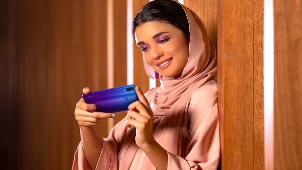 It would only be a selfie lover’s dream-come-true to hold a smartphone that was powered by Artificial Intelligence (AI), making it like a robot that could be your very own professional photographer. It would only be a selfie lover’s dream-come-true to hold a smartphone that was powered by Artificial Intelligence (AI), making it like a robot that could be your very own professional photographer.