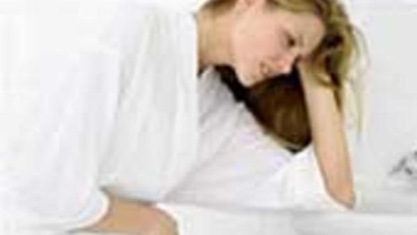 ما الذي يسبب صوت خروج غازات أثناء الجماع؟