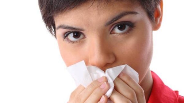 أعراض الزكام والانفلونزا تشبه أعراض التهاب الحيوب الانفية