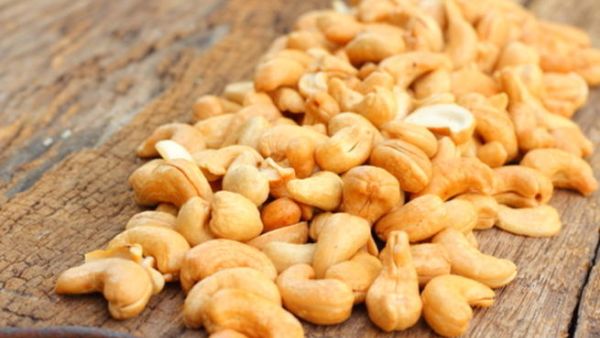 مكسرات الكاجو مفيدة جدّاً على المستوى الجنسي للرجال.