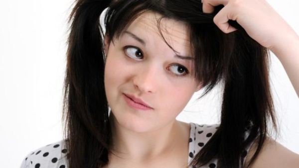 زيت الشعر يمكن ان يزيد من مشاكل الشعر الحالية