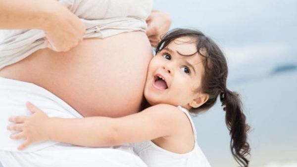 أطفال النساء البالغات المستقلات أكثر ذكاءا و هدوءا 