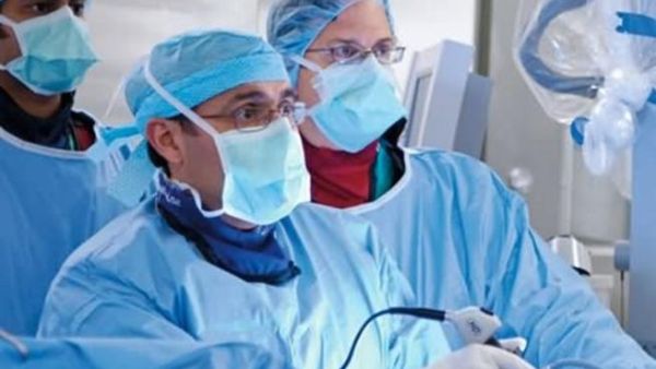 يتطلب الحصول على اجراء جراحي استشارة من طبيب مستقل