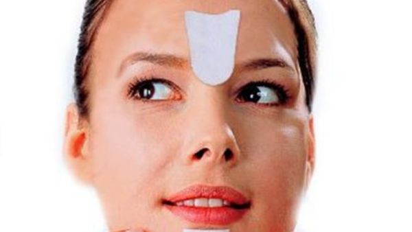  استخدمي أشرطة دهون الأنف كما هو مذكور في الإرشادات