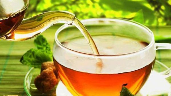 احذر التنوع في شرب الشاي قد يتسبب بمرض السرطان.
